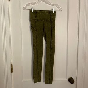 LULULEMON/ fast & free 25”